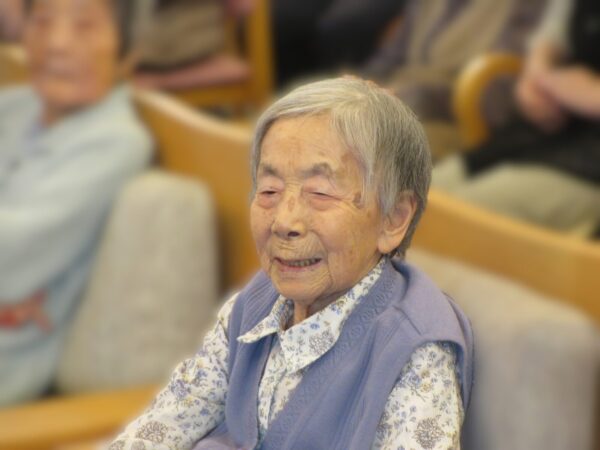b192f8f720b718d5fc2479ddb8977eec 600x450 - 敬老会(^^♪