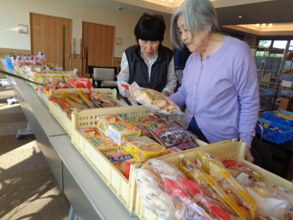 DSC07754 600x450 - 🍀移動販売「はじ丸」さんが来てくれました！