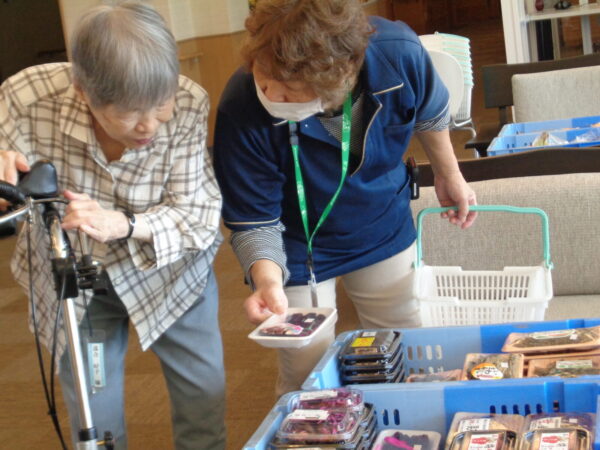 DSC07755 600x450 - 🍀移動販売「はじ丸」さんが来てくれました！