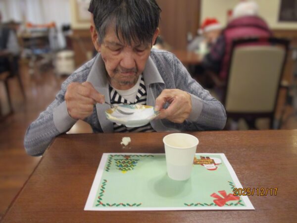 9e6fa915dffdb7db28edd39e42331058 600x450 - メリークリスマス☆彡