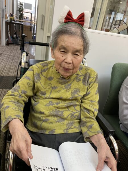 IMG 0461 450x600 - クリスマスコンサート後にサンタ登場