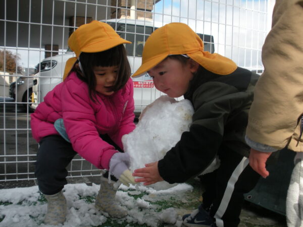 17 1 600x450 - 雪が降ってきた！！
