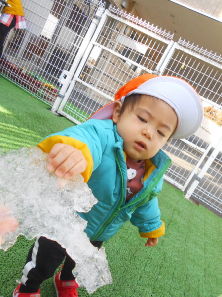 28 e1771458945700 450x600 - 雪が降ってきた！！