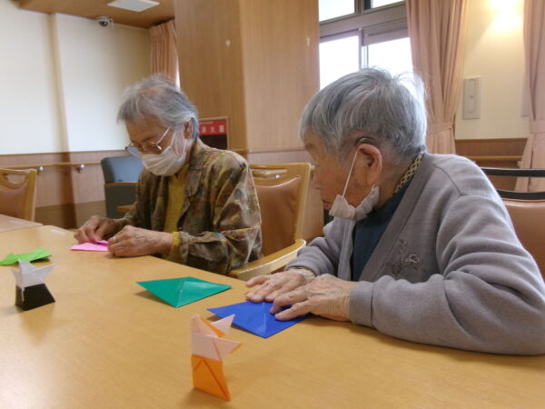 103 2003 600x450 - とんとん紙相撲の力士つくり