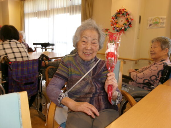 102 5398 600x450 - 4月お誕生日会🎂