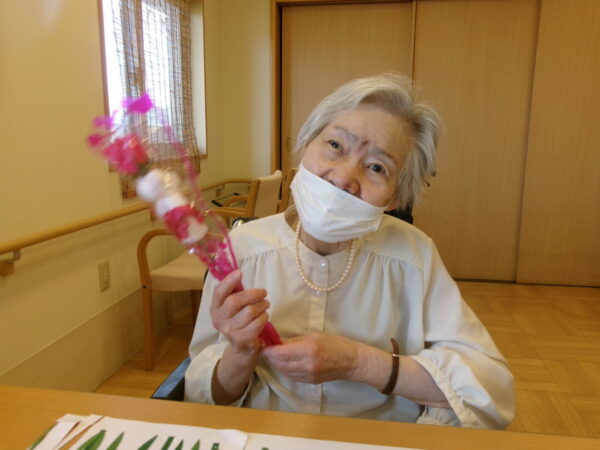 102 5401 600x450 - 4月お誕生日会🎂