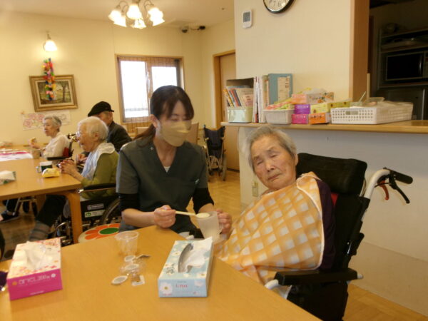 102 5414 600x450 - 4月お誕生日会🎂