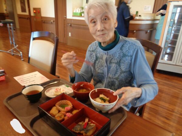 DSC08970 600x450 - 行事食『春の松花堂弁当🍱✨』