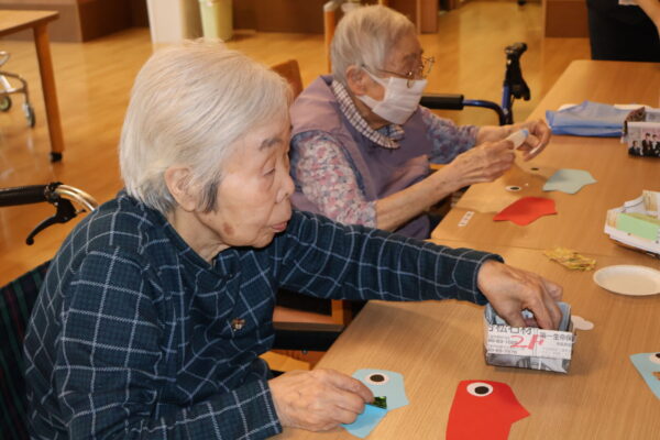 IMG 1313 600x400 - 鯉のぼり作り