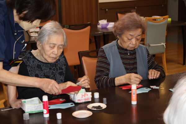 IMG 1318 600x400 - 鯉のぼり作り