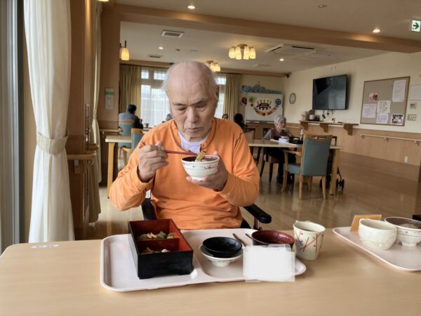 IMG 1323c 600x450 - いつもと一味違ったお昼ご飯