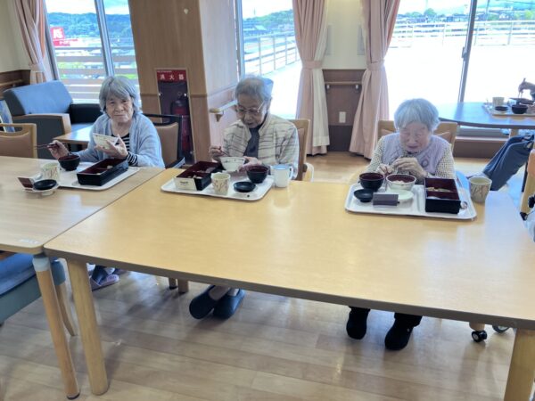 IMG 1325 600x450 - いつもと一味違ったお昼ご飯