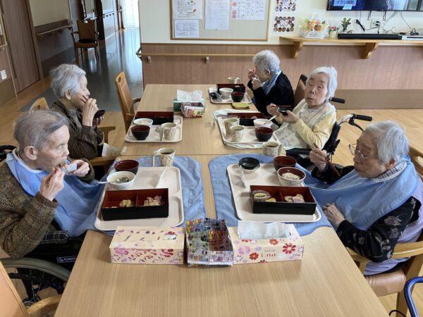 IMG 1330c 600x450 - いつもと一味違ったお昼ご飯