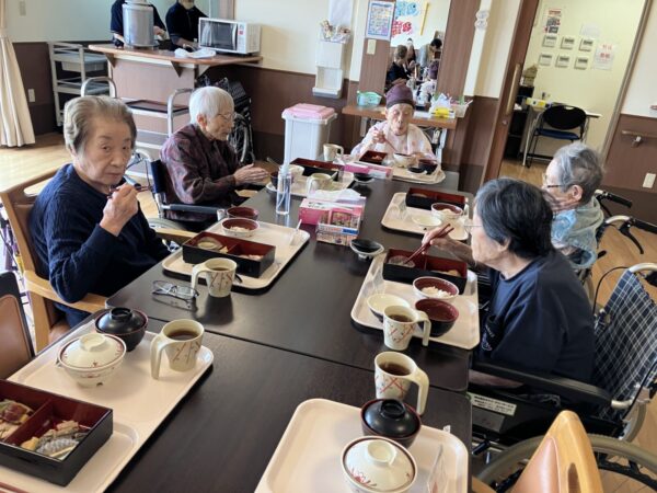 IMG 1336c 600x450 - いつもと一味違ったお昼ご飯