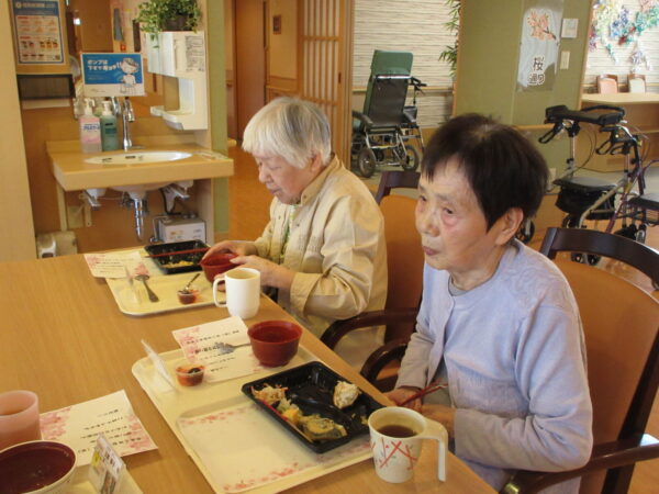 IMG 6076 600x450 - 4/8 ナリコマ行事食でした！！