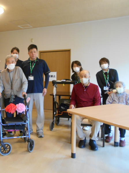 edaa17a4fd56aac58e6cc039a0a8217e 447x600 - 介護福祉士合格おめでとうございます！