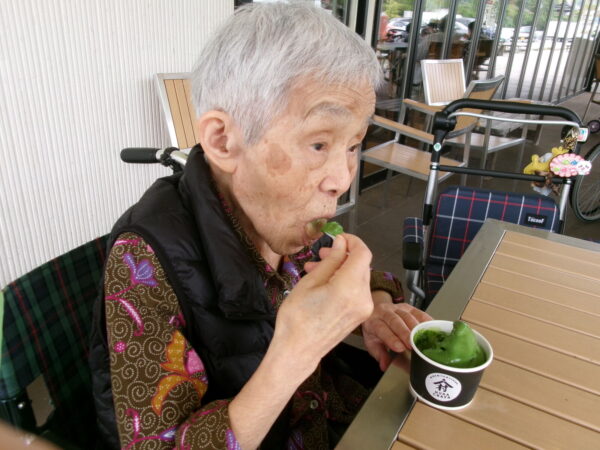102 5658 600x450 - 道の駅 お茶の京都 みなみやましろ村へ🍵