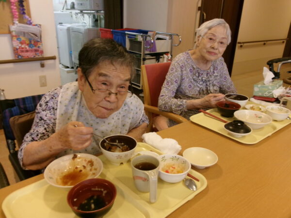 102 5920 1 600x450 - 暑さを吹き飛ばせ！！！行事食