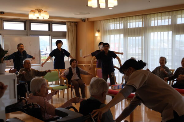 IMG 1815 600x400 - コロコロ卓球で真剣勝負