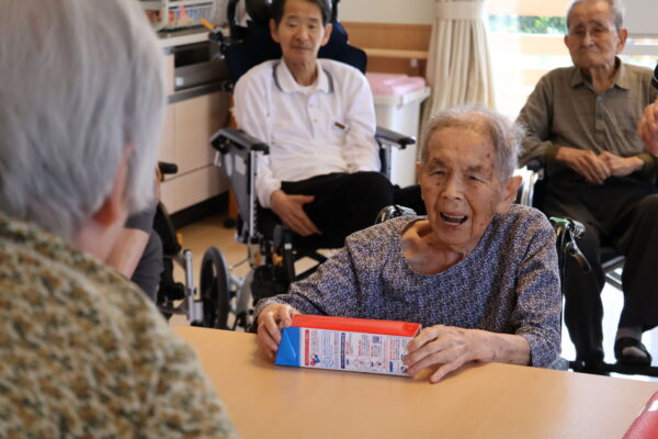 IMG 1835 600x400 - コロコロ卓球で真剣勝負