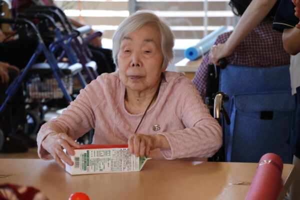 IMG 1854 600x400 - コロコロ卓球で真剣勝負