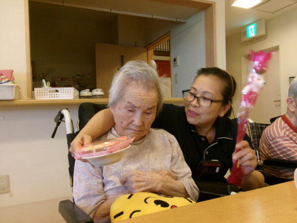102 6035 600x450 - 行事食 ＆ お誕生日会🎂