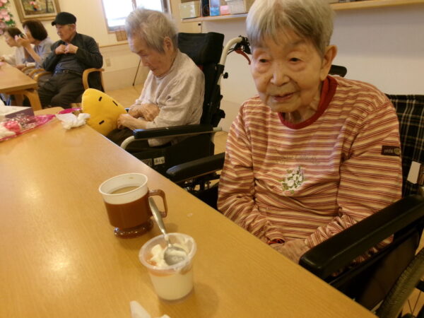 102 6054 600x450 - 行事食 ＆ お誕生日会🎂