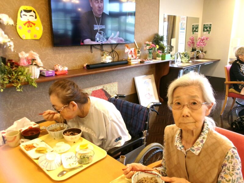 102 6103 800x600 - 敬老の日㊗行事食