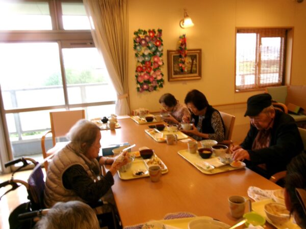 102 6110 600x450 - 敬老の日㊗行事食