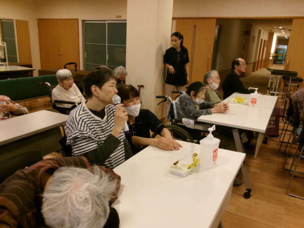102 6349 600x450 - カラオケ🎤レク