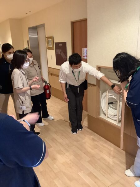 避難訓練を行いました IMG 0693 450x600 - 避難訓練を行いました