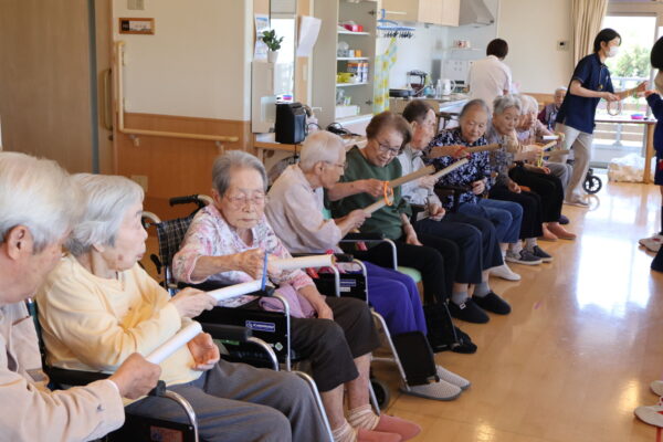 IMG 1951 600x400 - 運動レクで体を動かしましょう！！