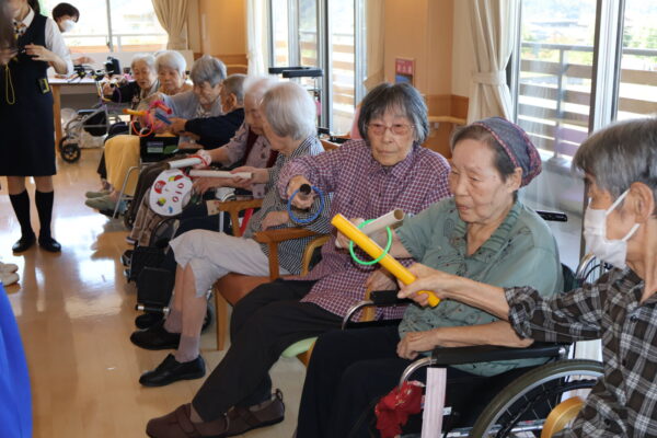 IMG 1952 600x400 - 運動レクで体を動かしましょう！！