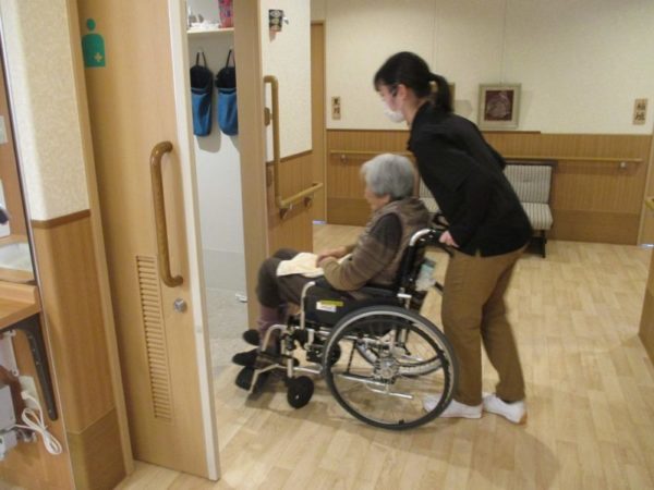 IMG 0003 600x450 - 新卒の職員が入職しました