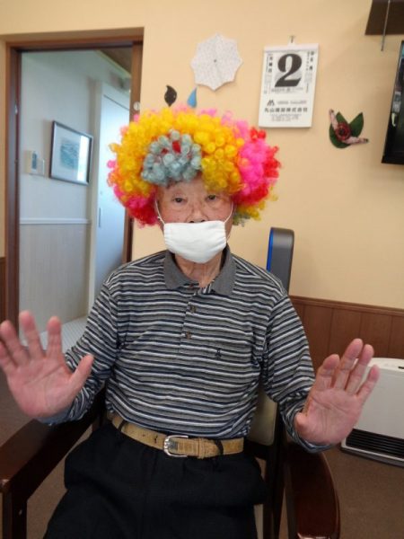 DSC01858 450x600 - 【レクリエーション】仮装野球拳大会