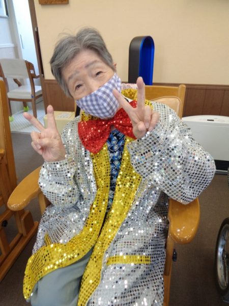 DSC01917 450x600 - 【レクリエーション】仮装野球拳大会