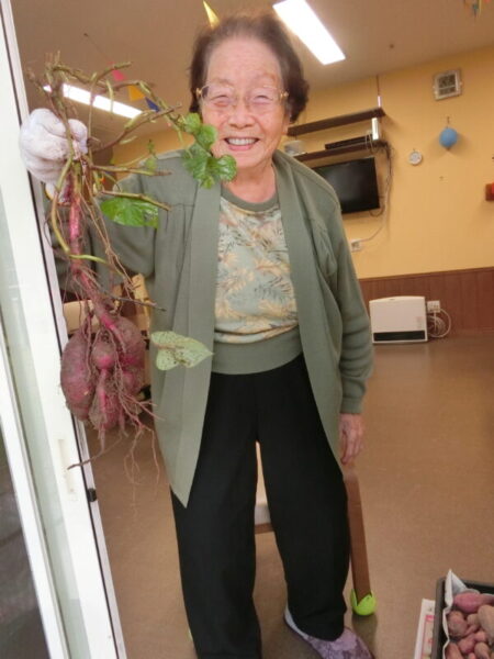 CIMG2688 450x600 - 【園芸】さつまいもほり③