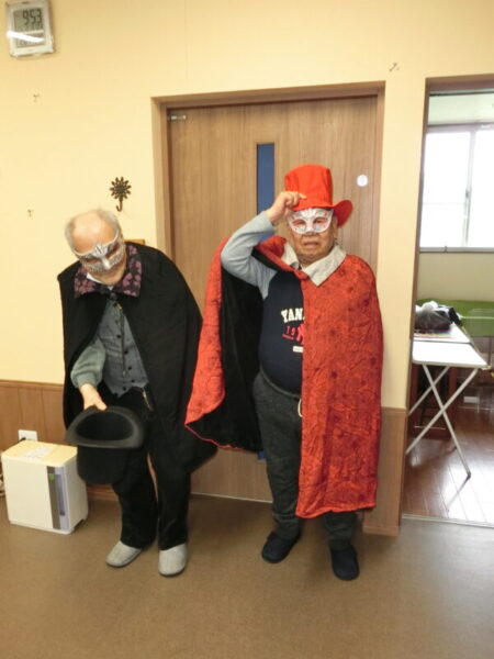 CIMG3021 450x600 - 【レクリエーション】ハロウィン仮装大会2