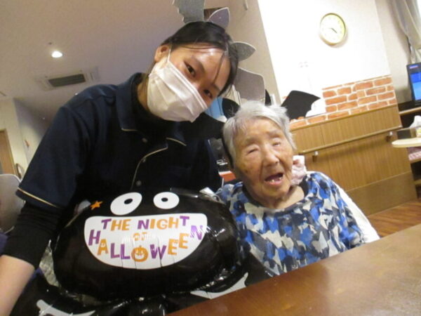 IMG 0093 600x450 - 仮装しておやつタイム♪