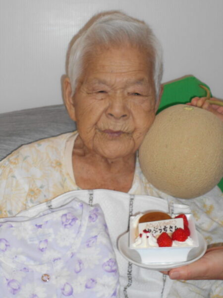 DSCN1622 450x600 - 家族様からのお届け物🎁