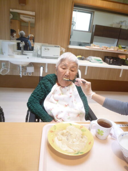 P1320241 450x600 - 忘年会🍲多床室編