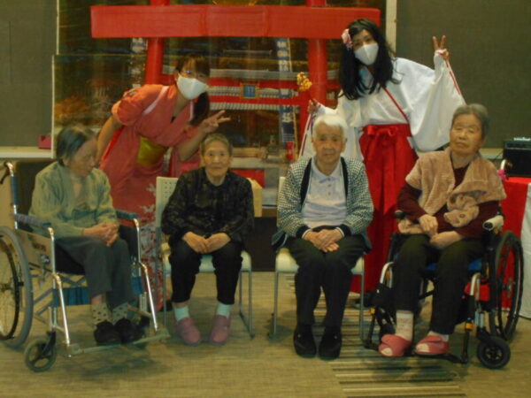 DSCN3142 1 600x450 - 新年祝賀会　大正琴編