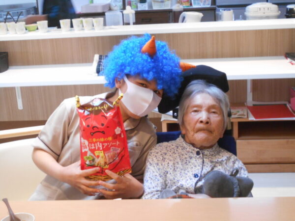 節分豆まき👹多床室編 9095e76dcff9ecc2d3a49abd95f77953 1 600x450 - 節分豆まき👹多床室編