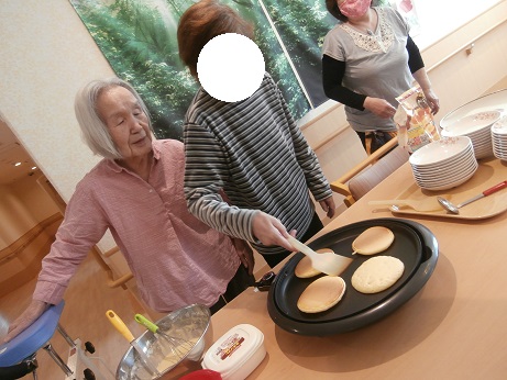 P3160786 - 誕生日会🌹・ホットケーキ作り🥄