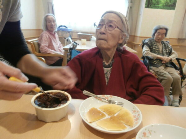 P3160823 600x450 - 誕生日会🌹・ホットケーキ作り🥄