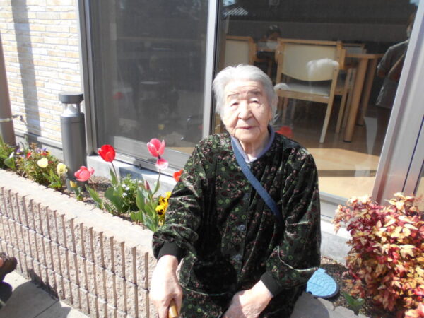 1402c01452580f09c86ed980425cb6df 600x450 - 🌷お散歩🌸・・多床室編