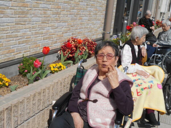 a6ad39e0ff691f9811b0b91f14dee6f6 600x450 - 🌷お散歩🌸・・多床室編