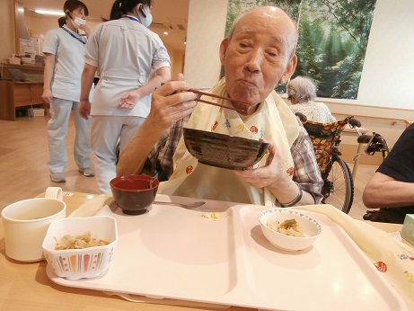 P8130022 - どんぶりの日🙌