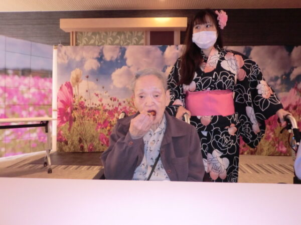 CIMG0794 600x450 - 秋祭り・・屋台・昼食編