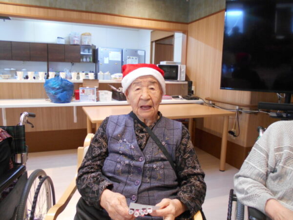 DSCN5343 600x450 - お誕生日会＆クリスマス会🎄・・・多床室編